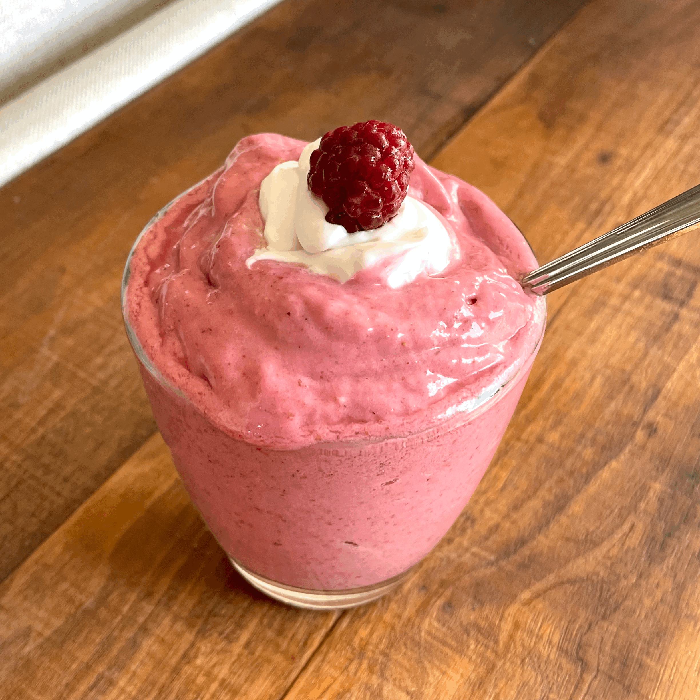 Creamy Raspberry Smoothie